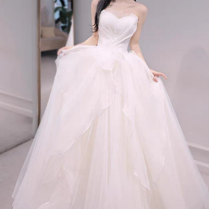 Strapless Sweetheart Tiered Wedding Dress