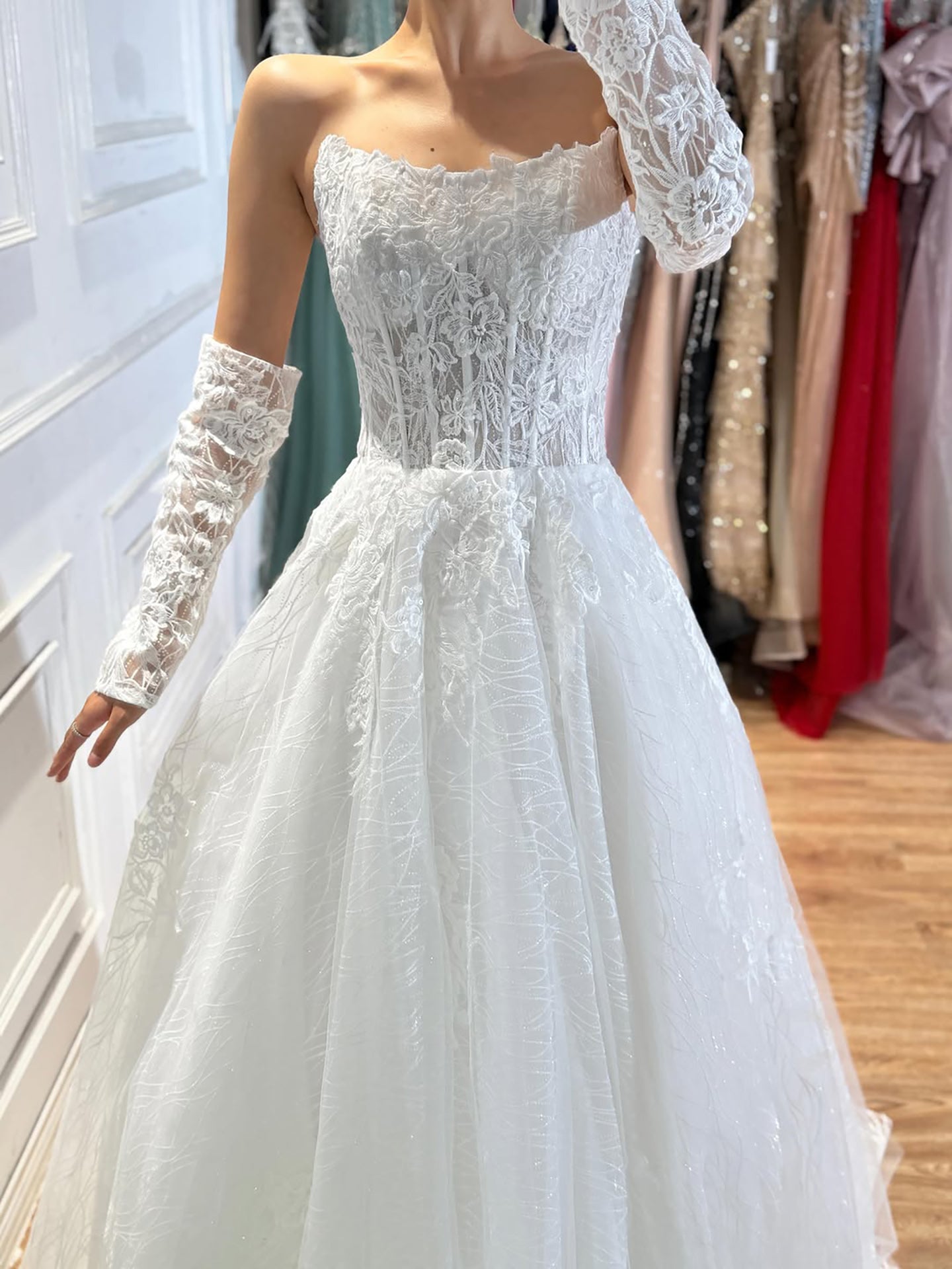 Luxury White Strapless Lace Corset Detachable Sleeve A Line Dress HA2536