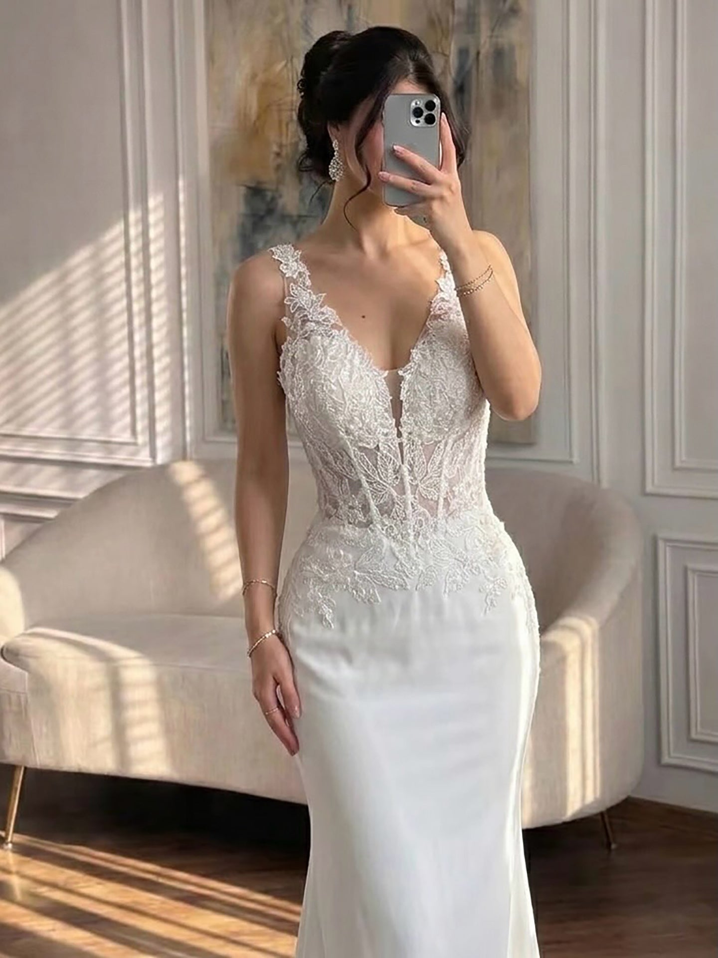 Luxury White V Neck Lace Bodice Zipper Back Mermaid Dress LA73690A