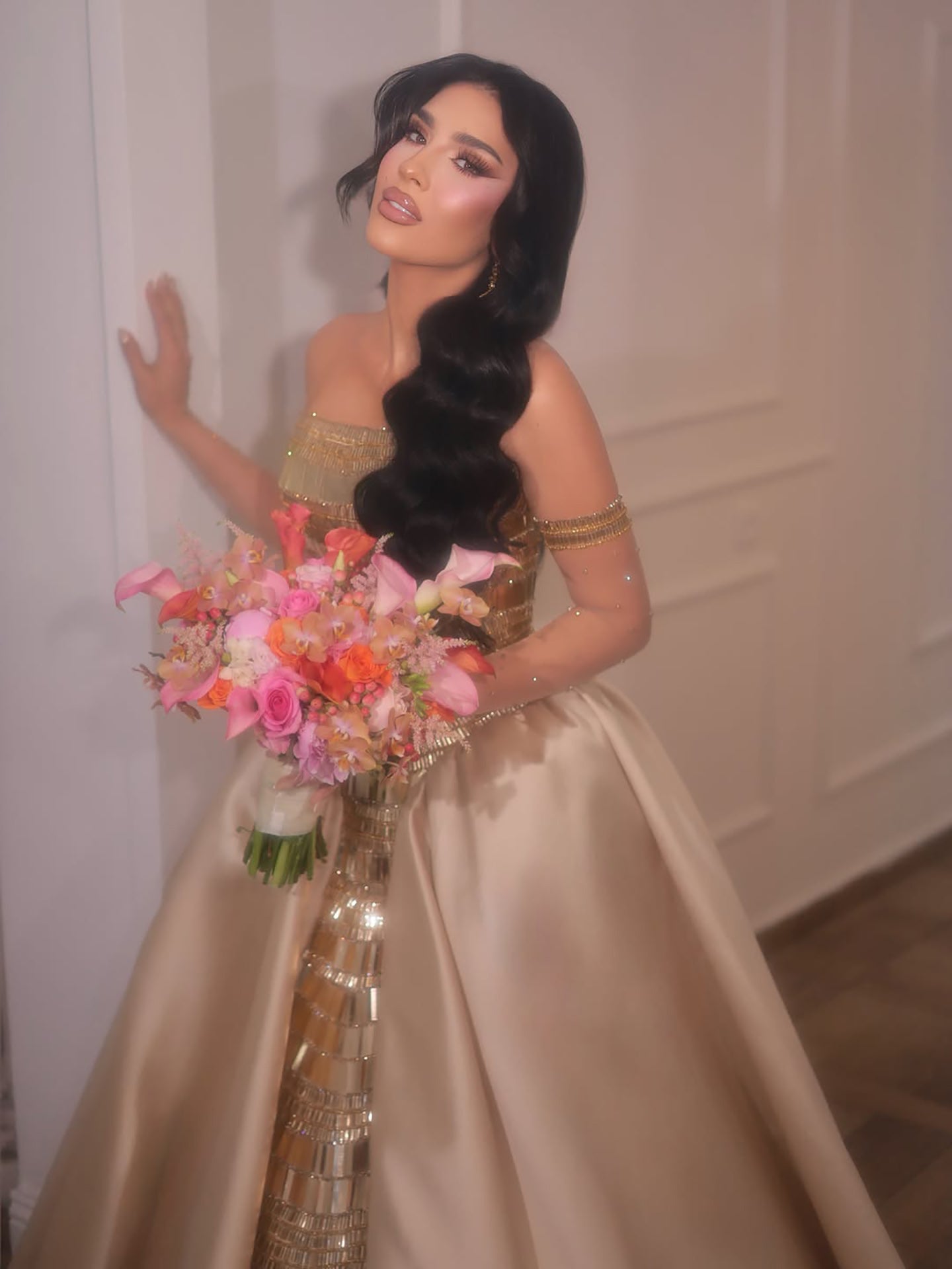 Luxury Gold Strapless Ball Gown Dress With Beaded Gloves LA73770