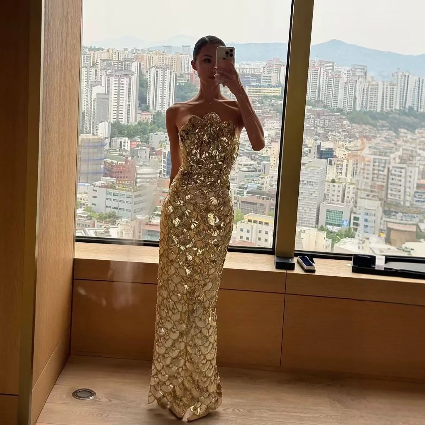 Luxury Gold Scallop Strapless Evening Dress Back Split LA73772