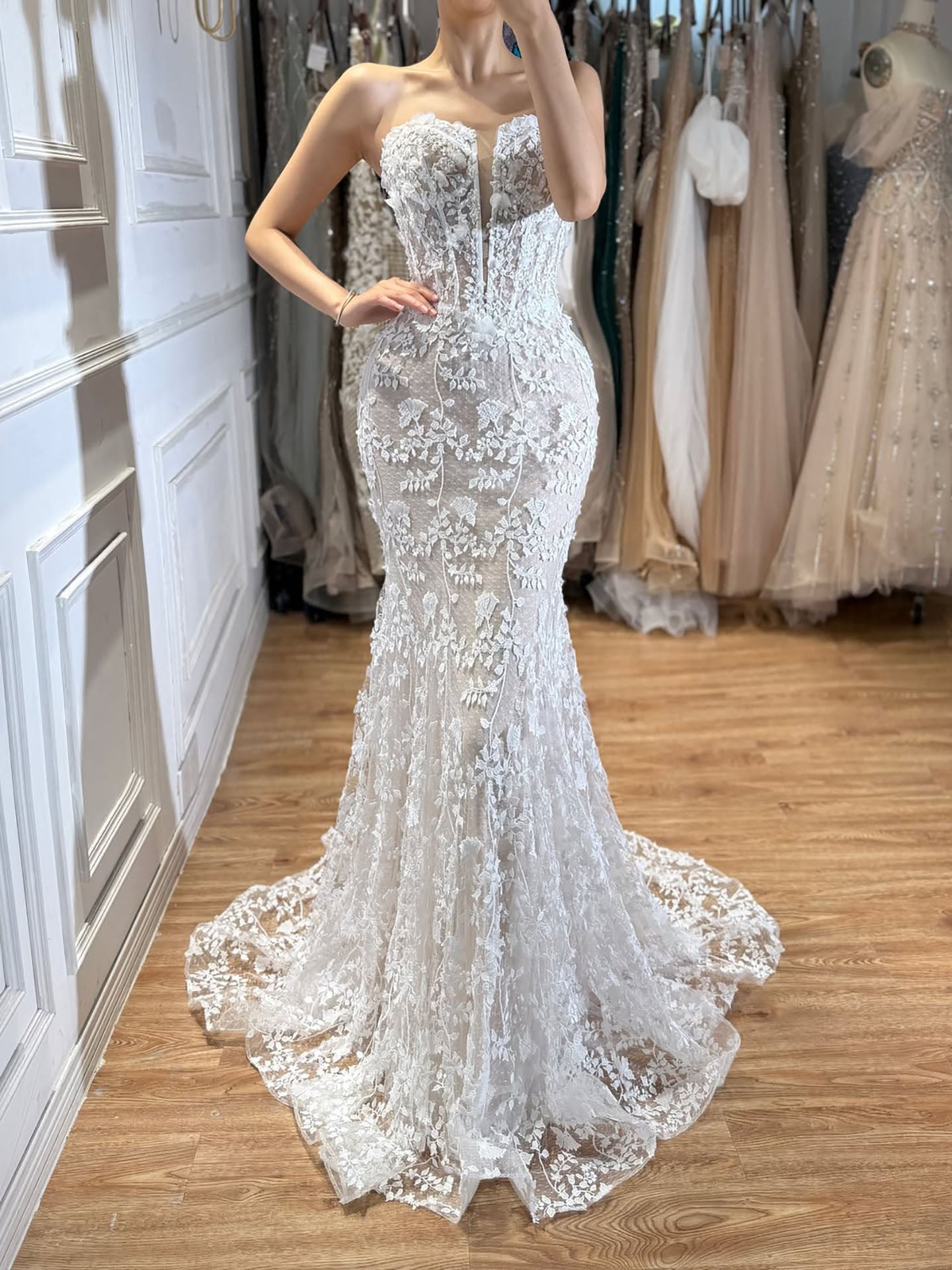 Luxury White Beaded Floral Lace Appliques Mermaid Wedding Dress LA73900