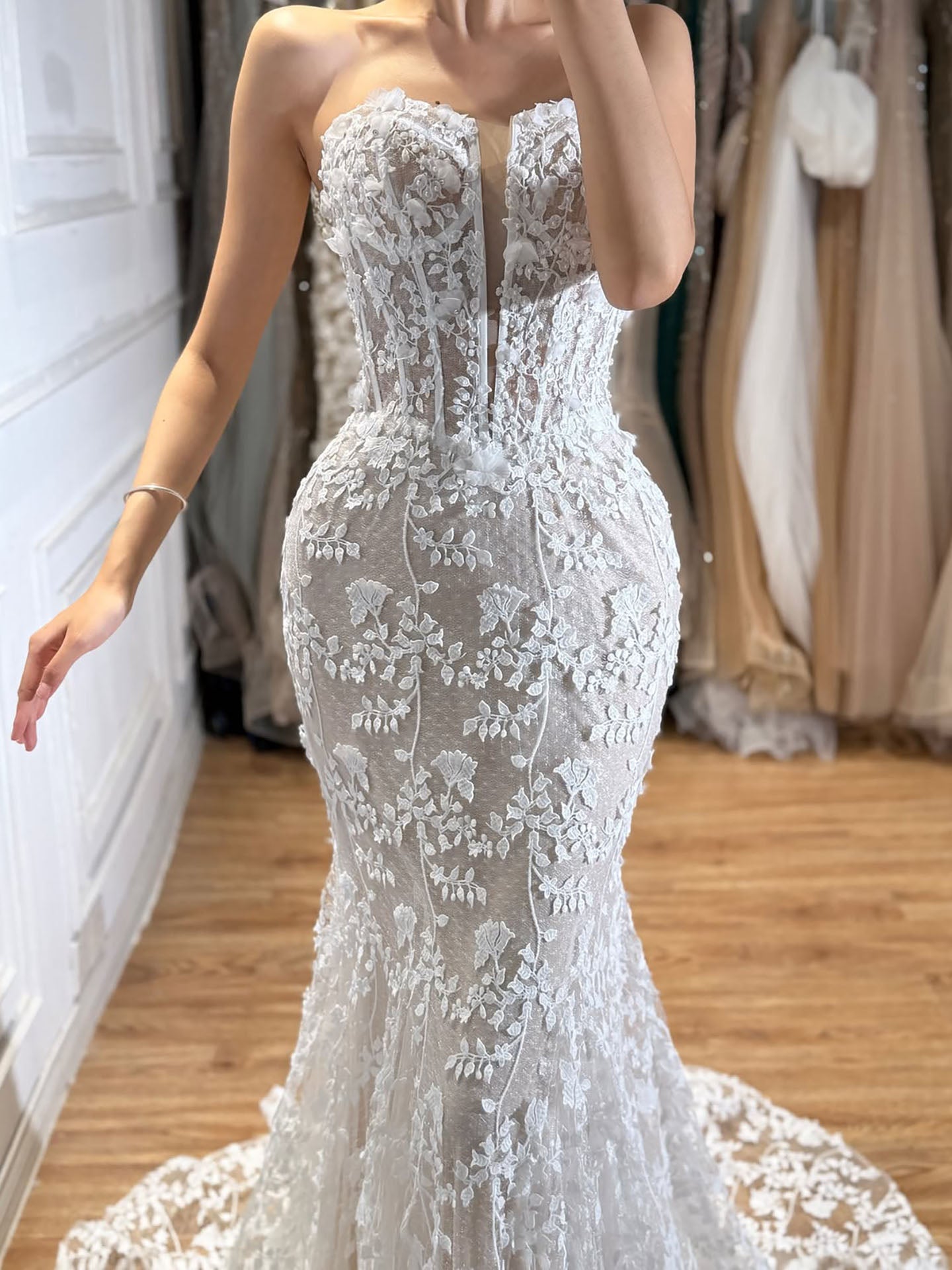 Luxury White Beaded Floral Lace Appliques Mermaid Wedding Dress LA73900