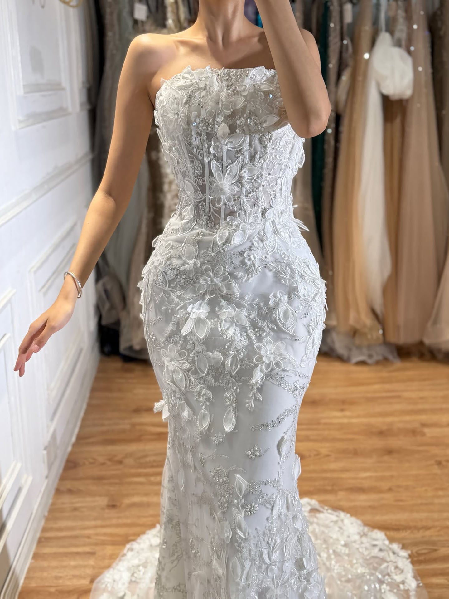 Luxury White 3D Floral Lace Strapless Mermaid Wedding Dress LA73901