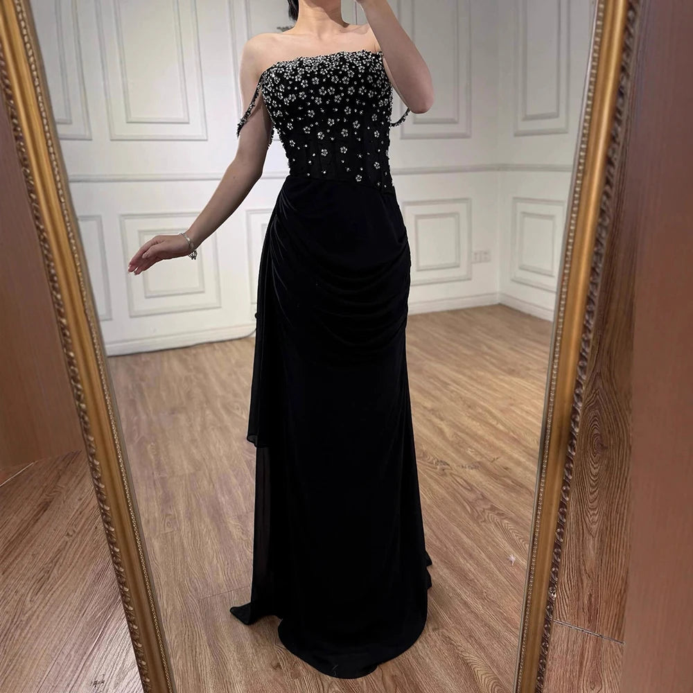 שמלת נשף בתולת ים שחורה יוקרתית עם חרוזים ורצועות ספגטי LA73047