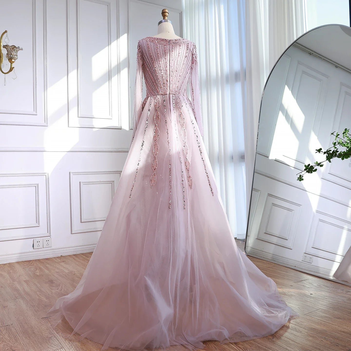 Luxury Dubai Pink Evening Dress Long Sleeve with Train LA73198