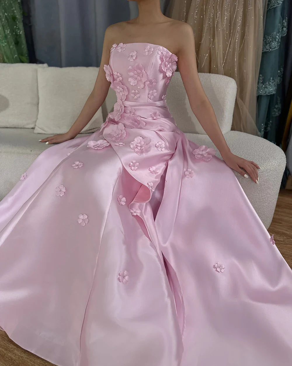Luxury Pink Ruched Appliques Satin Mermaid Evening Dress Gown Lace-Up Back for Formal Occasion LA72740