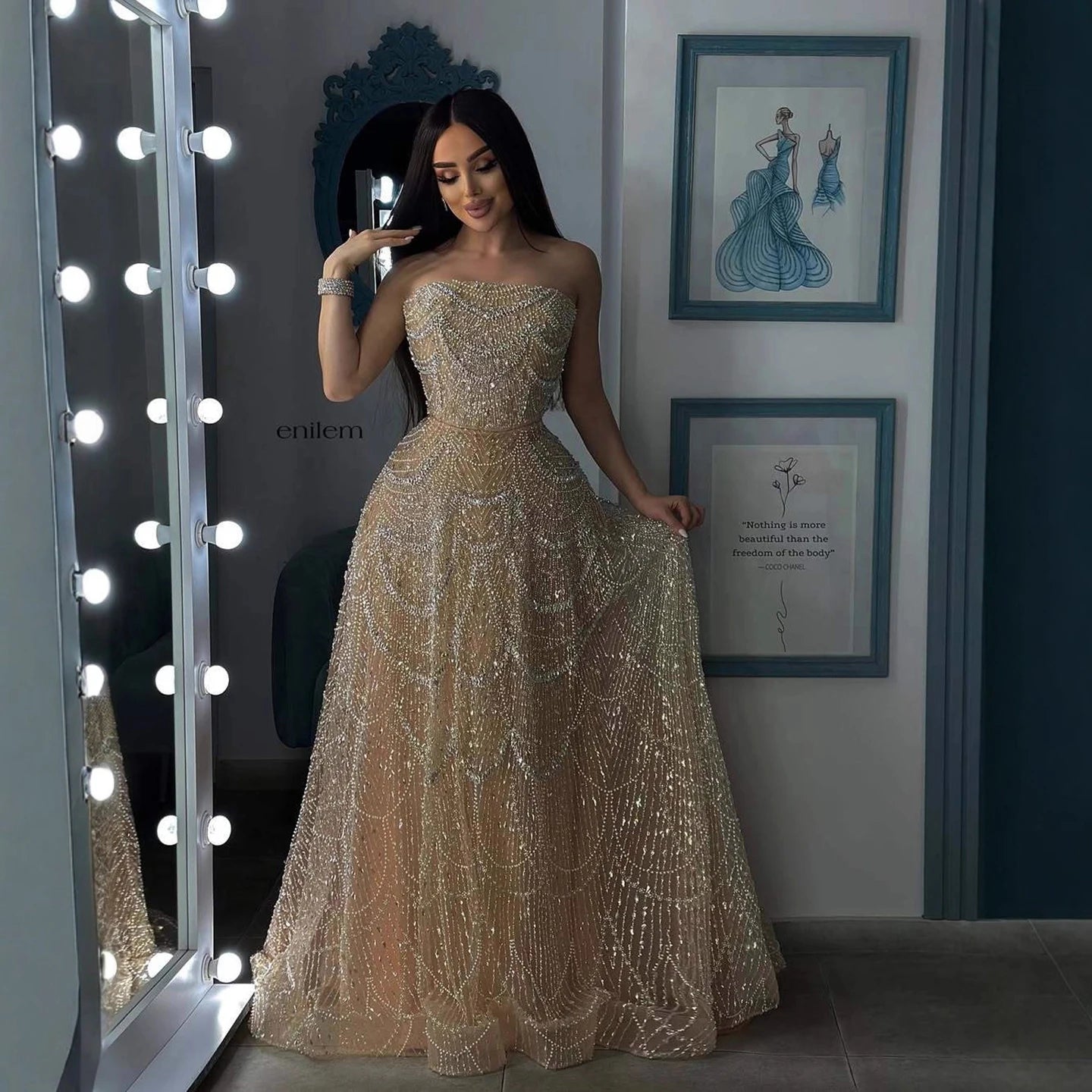 שמלת ערב יוקרתית בגזרת A בגוון ניוד עם פנינים וקריסטלים LA72983A 