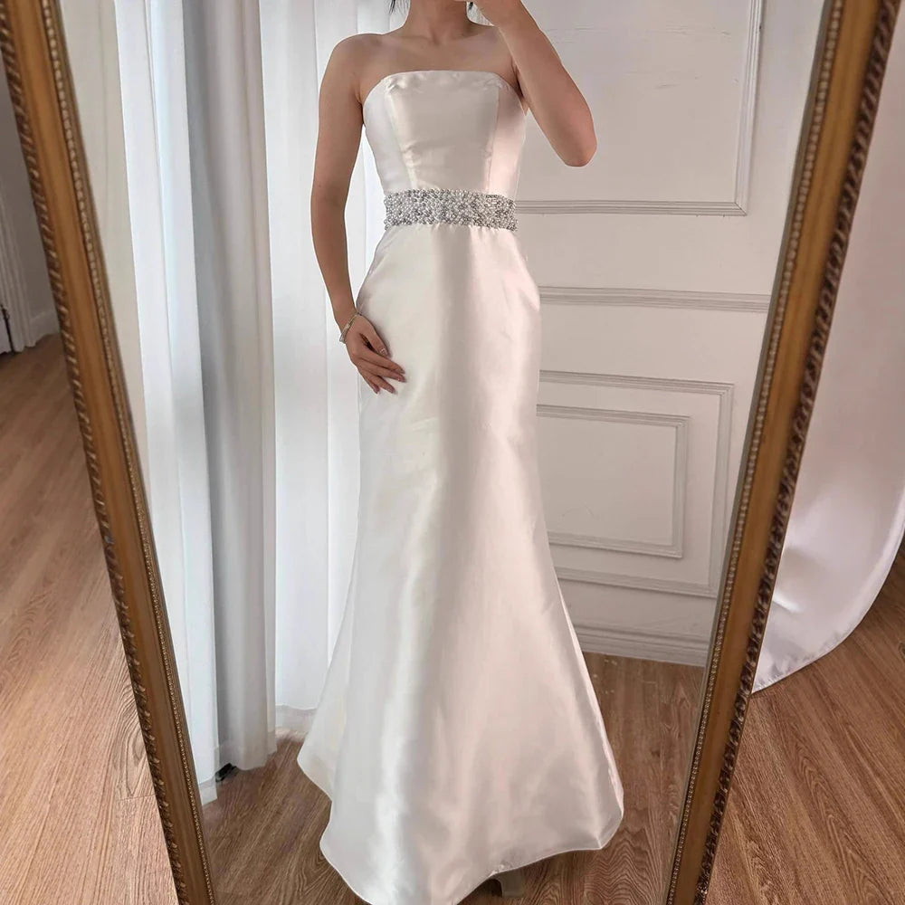 Luxury Dubai White Satin Mermaid Evening Dress with Long Cape LA72825